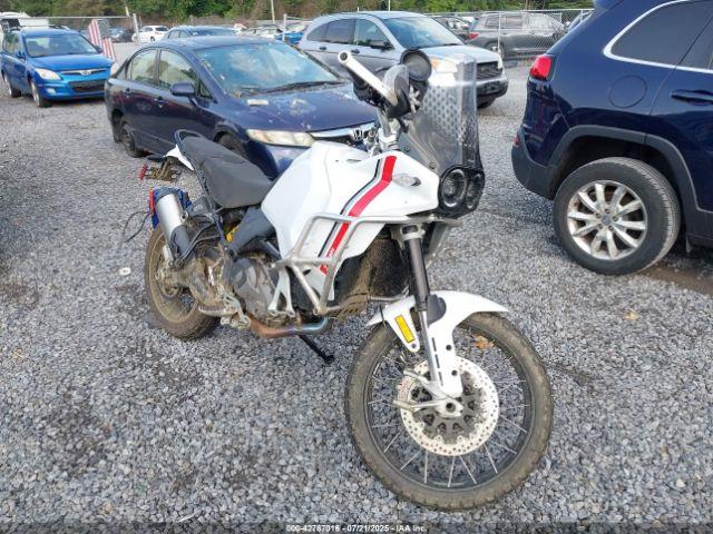  Salvage Ducati Desert X