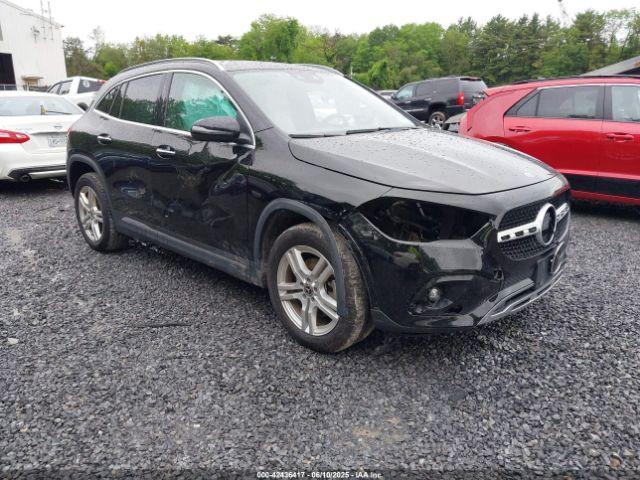 Salvage Mercedes-Benz GLA