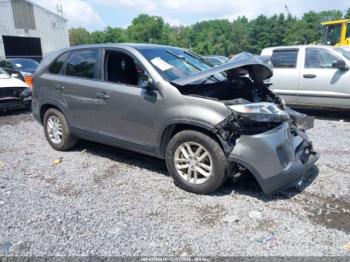  Salvage Kia Sorento