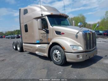  Salvage Peterbilt 579