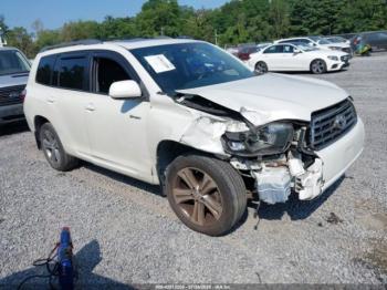  Salvage Toyota Highlander