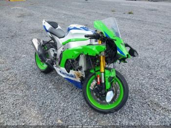  Salvage Kawasaki Zx1002