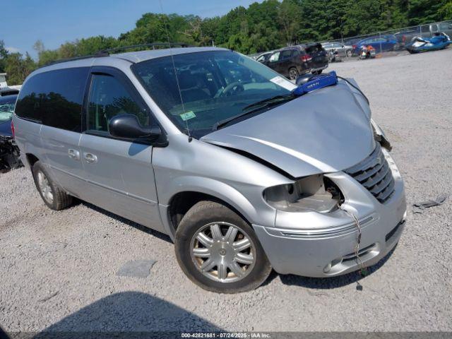  Salvage Chrysler Town & Country