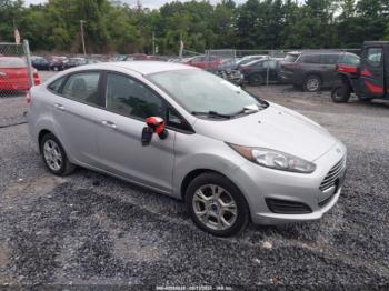  Salvage Ford Fiesta