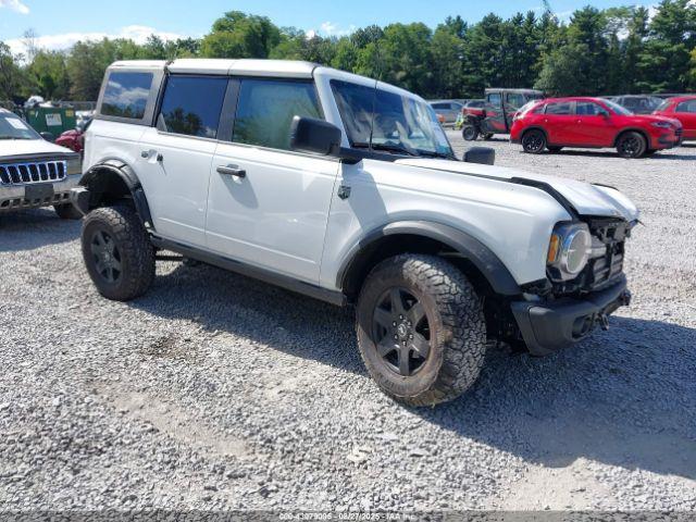 Salvage Ford Bronco