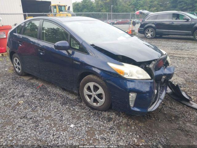  Salvage Toyota Prius