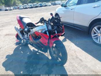  Salvage Honda Cbr600