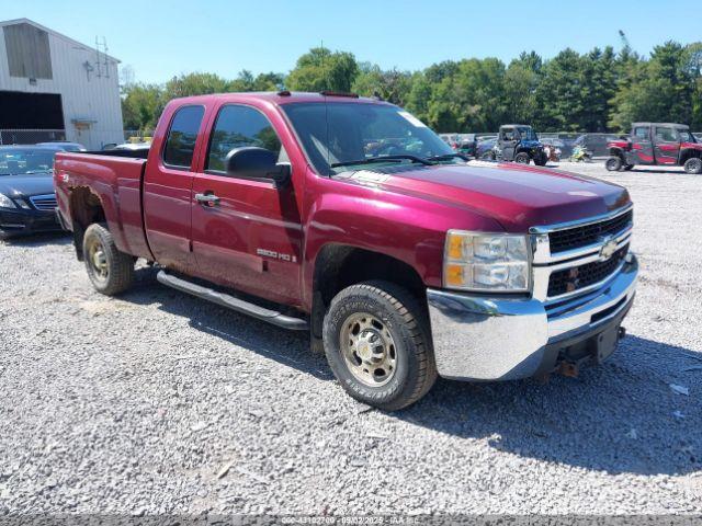  Salvage Chevrolet Silverado 2500