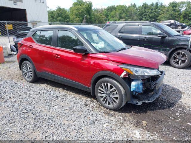  Salvage Nissan Kicks