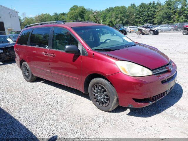  Salvage Toyota Sienna