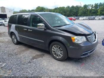  Salvage Chrysler Town & Country