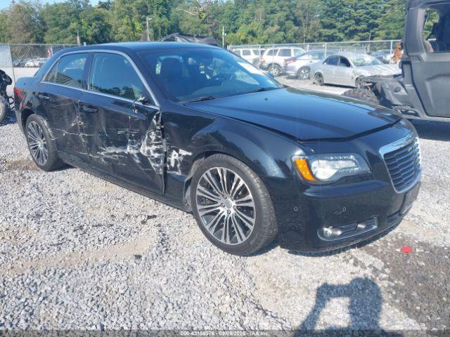  Salvage Chrysler 300
