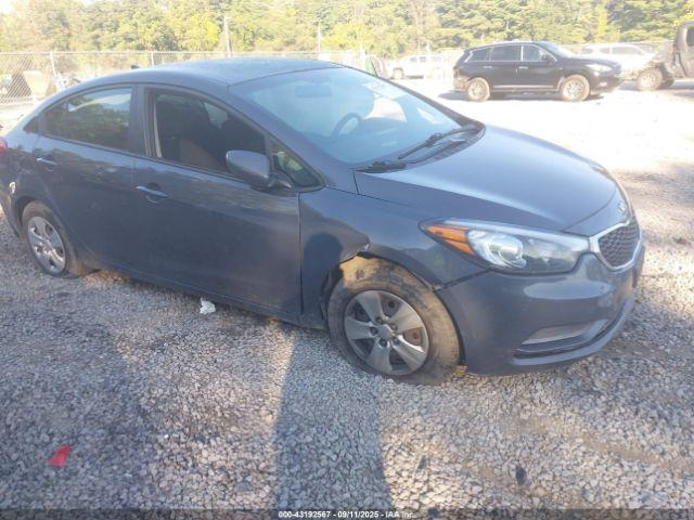  Salvage Kia Forte
