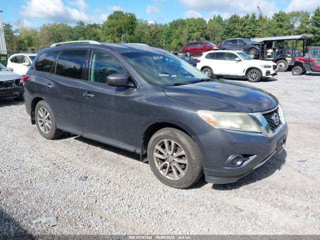  Salvage Nissan Pathfinder