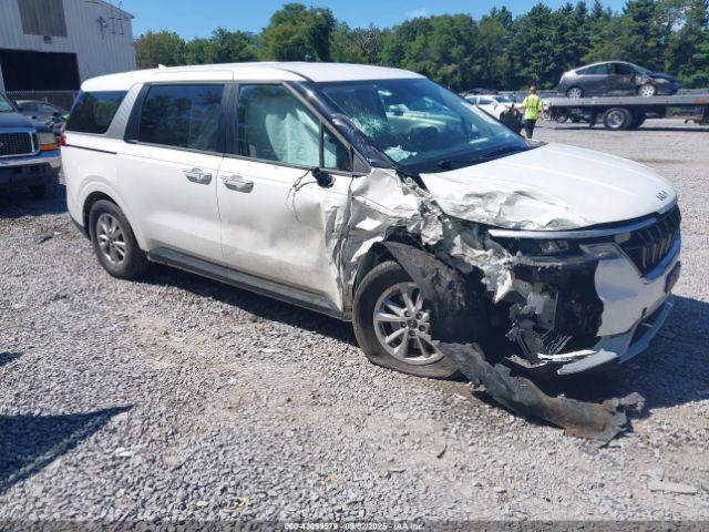  Salvage Kia Carnival