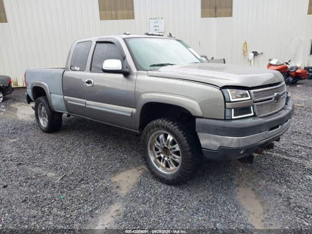  Salvage Chevrolet Silverado 2500