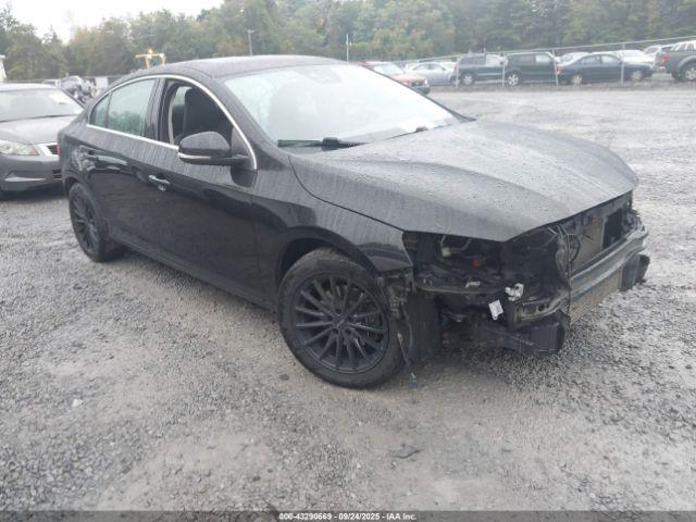  Salvage Volvo S60 Inscription