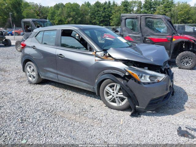  Salvage Nissan Kicks