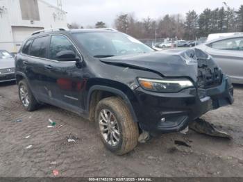  Salvage Jeep Cherokee