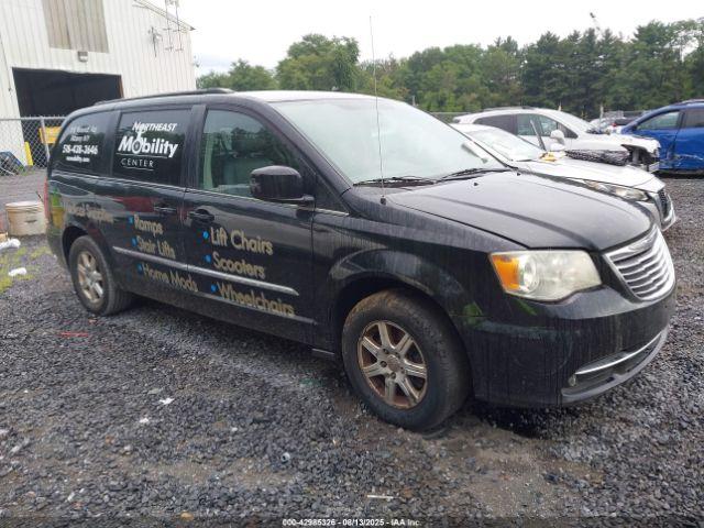  Salvage Chrysler Town & Country