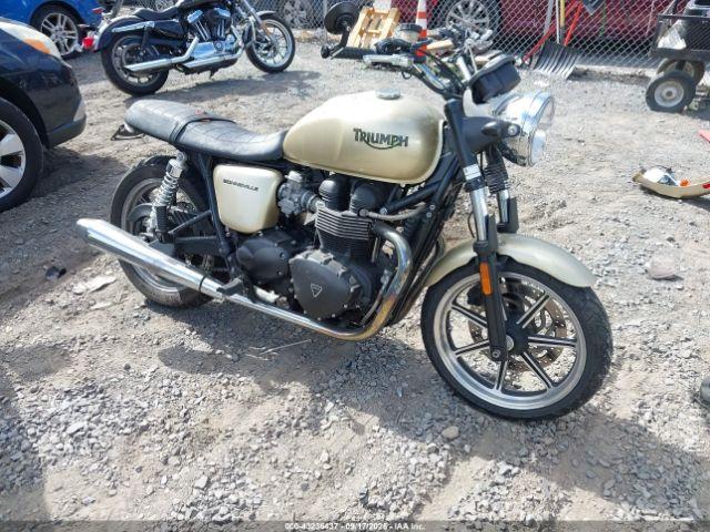  Salvage Triumph Motorcycle Bonneville