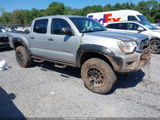  Salvage Toyota Tacoma
