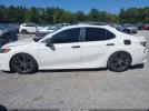 Toyota Camry Se Image 18