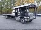 Peterbilt 335 Image 1
