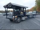 Peterbilt 335 Image 6