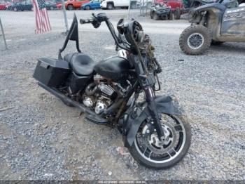 Salvage Harley-Davidson Flhx