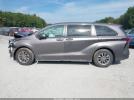 Toyota Sienna Le Image 5