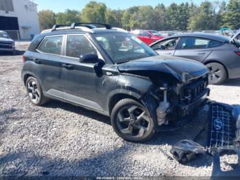  Salvage Hyundai VENUE