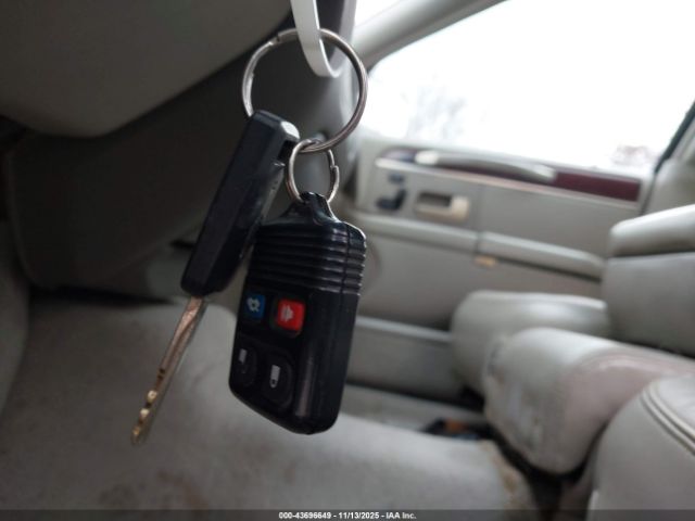 Lincoln Towncar Ultimate Image 9