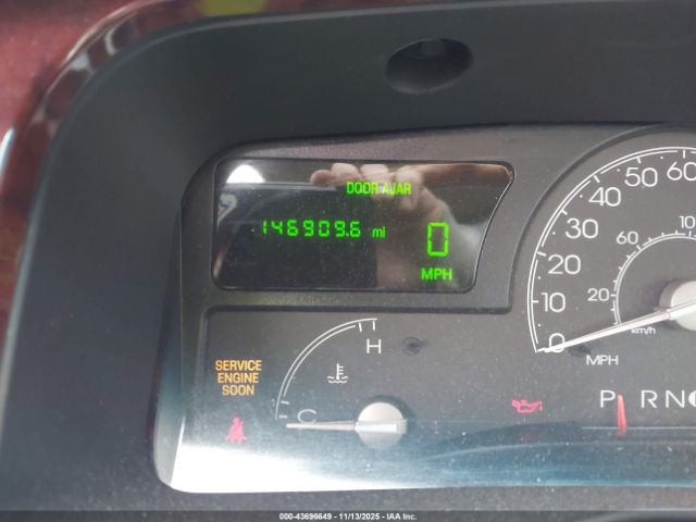 Lincoln Towncar Ultimate Image 11