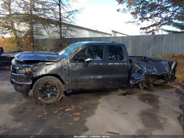 Ram 1500 Big Horn  4x4 6'4 Box Image 12