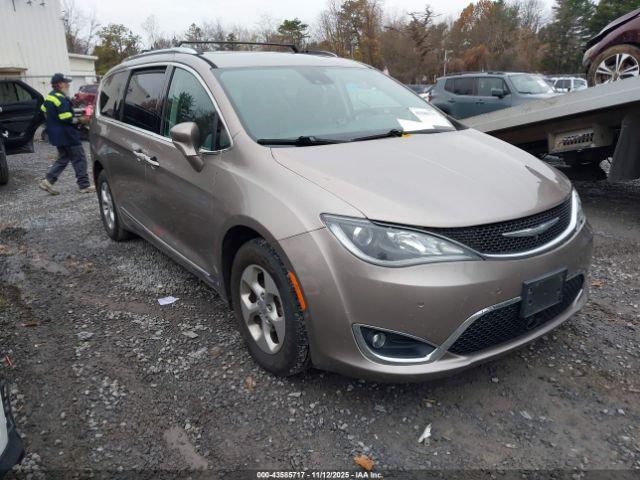  Salvage Chrysler Pacifica