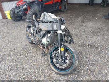  Salvage Kawasaki Zx636