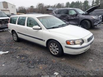  Salvage Volvo V70
