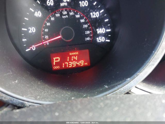 Kia Sorento Lx Image 2