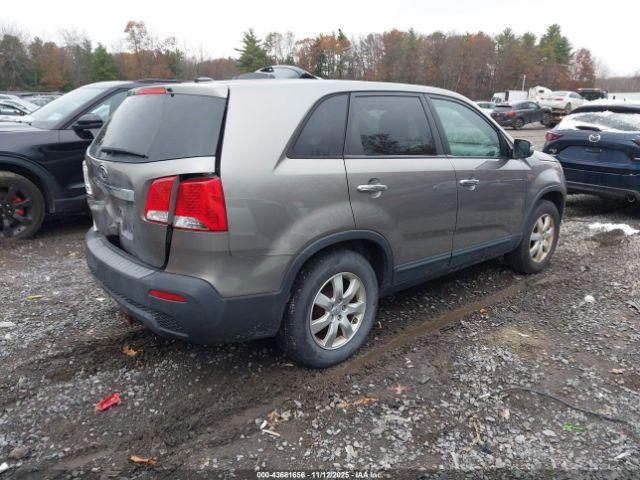 Kia Sorento Lx Image 9