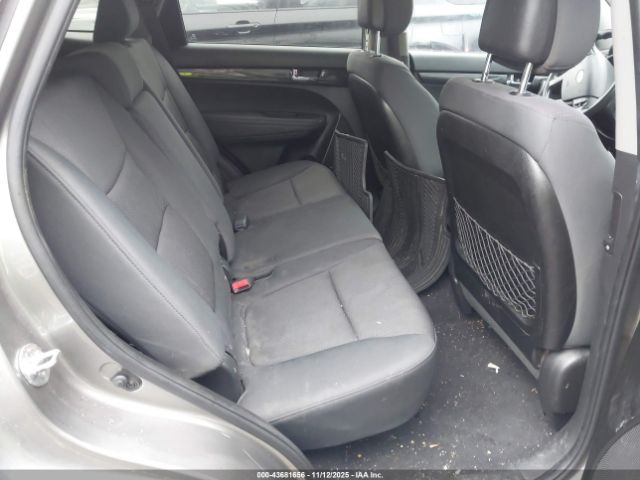 Kia Sorento Lx Image 5