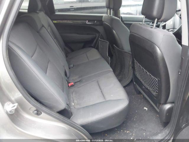 Kia Sorento Lx Image 5