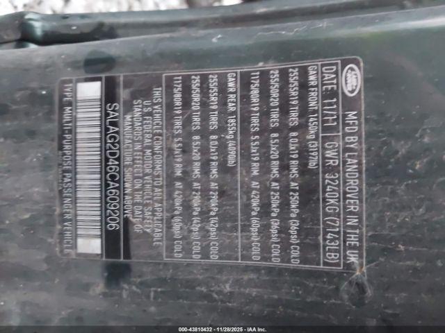 Land Rover LR4 Image 9