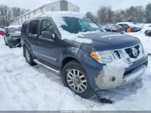 Nissan Pathfinder Le Image 1