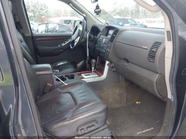 Nissan Pathfinder Le Image 10