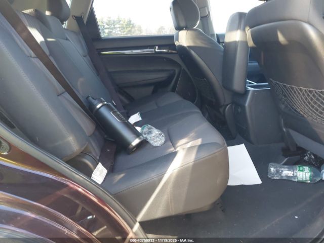 Kia Sorento Lx Image 9