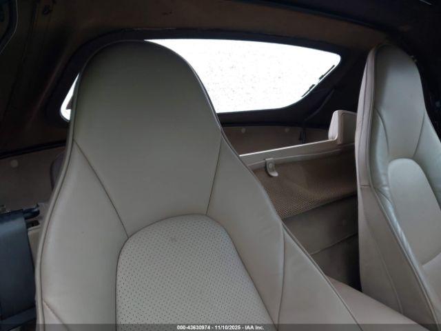 Mazda MX-5 Miata Ls Image 16