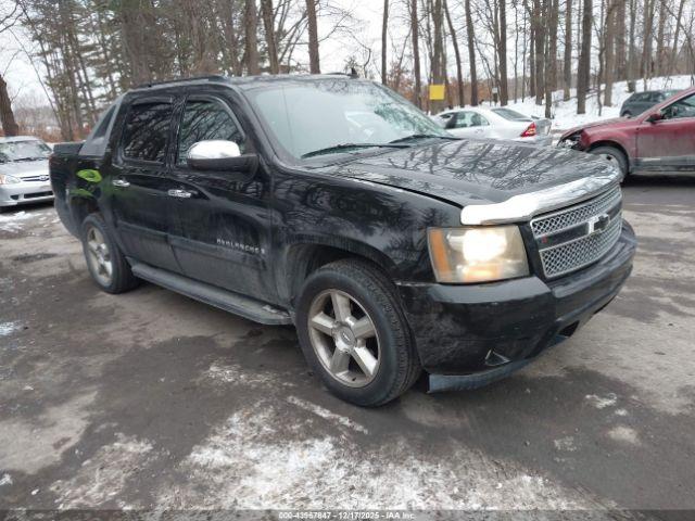  Salvage Chevrolet Avalanche 1500