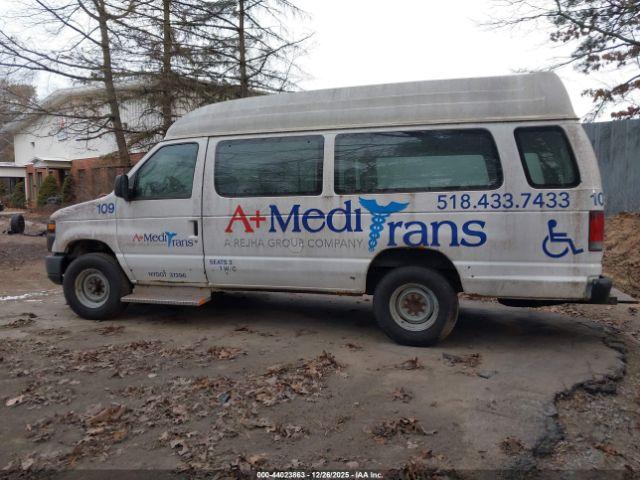 Ford E-350 Commercial Image 14