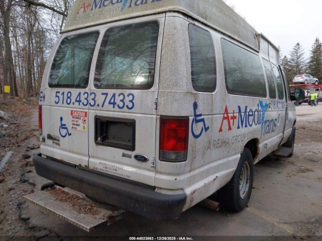 Ford E-350 Commercial Image 13